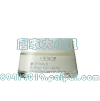 舒缓滋润 长效保湿Oriflame/欧瑞莲舒缓日霜