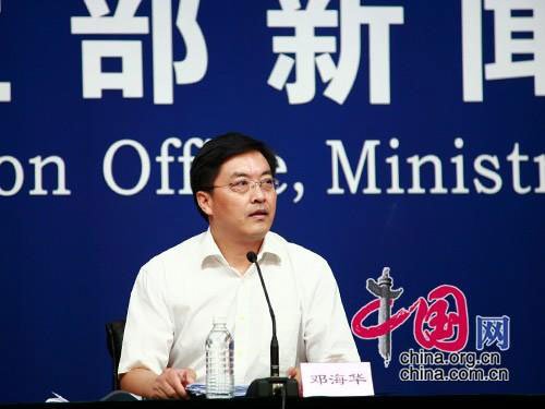 圣元奶粉陷入“性早熟门”卫生部:难断定有必然联系