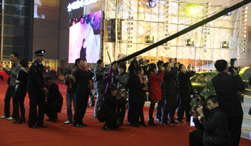 2010��12��06�� - ��� - ¡����Ƹ����� QQ425050913