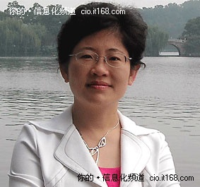 ���˸�Ů������Ӧ�øж���ЩITŮ����ʦ