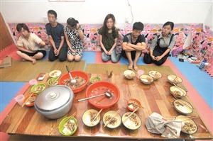 ����ִ����Ա��ȥ��ʱ�򣬴����Ż����ڳԷ�