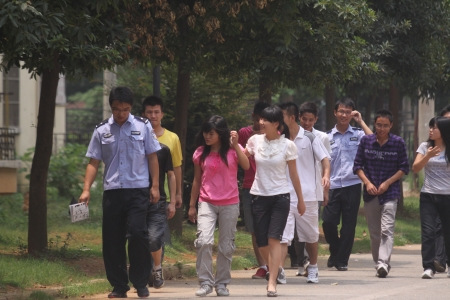 ��罫�׵ܵ�ƭ���������񾯽�ȳ���������