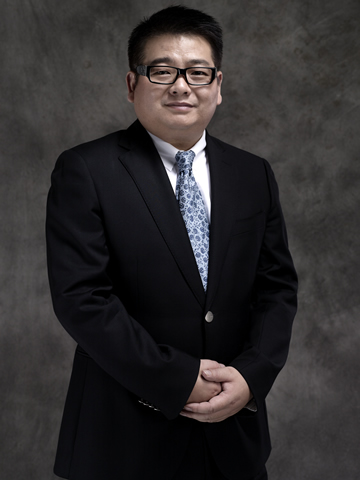 中脉董事长是谁_中脉内衣图片