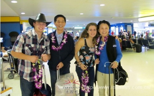 ��Ŧ�߿˹��ʻ�����������ܵ����ҵĻ�ӭ���ô�ҵ�ƣ��һɨ���գ����������Ҹ���Ц�ݡ�