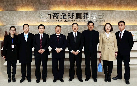 星光集团董事长_国岳集团董事长图片