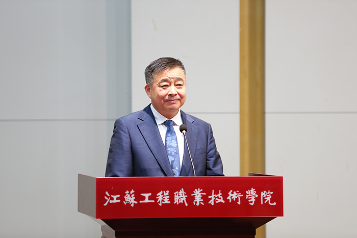安惠老总是谁_我是谁我在哪图片
