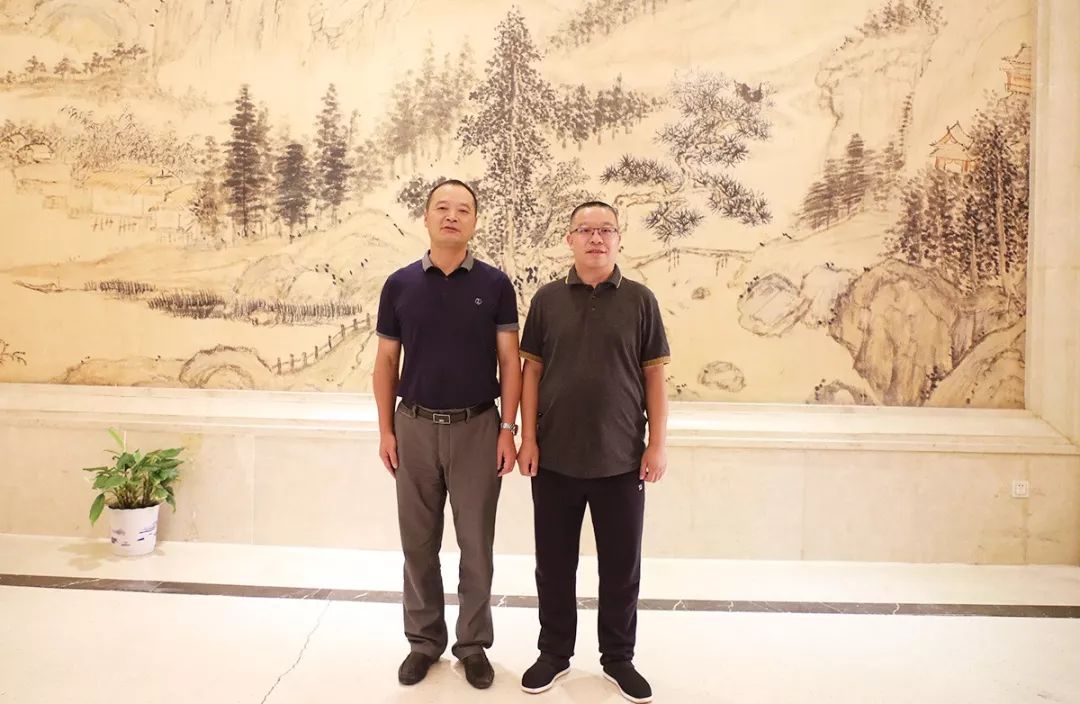 王新宇董事长_董事长办公室图片(2)