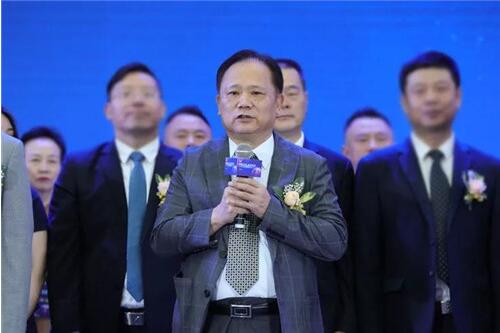 金日集团董事长_多金集团董事长车照片(2)