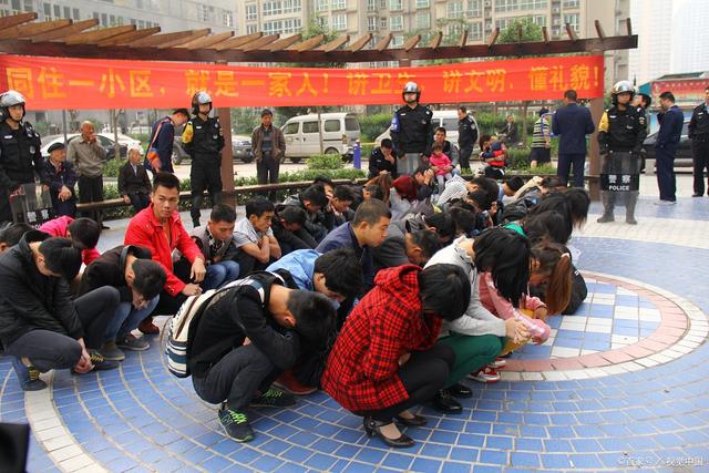 人口搞活动_搞活动图片大全(3)