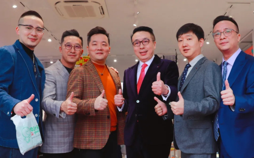 绿叶购老总_红花绿叶图片